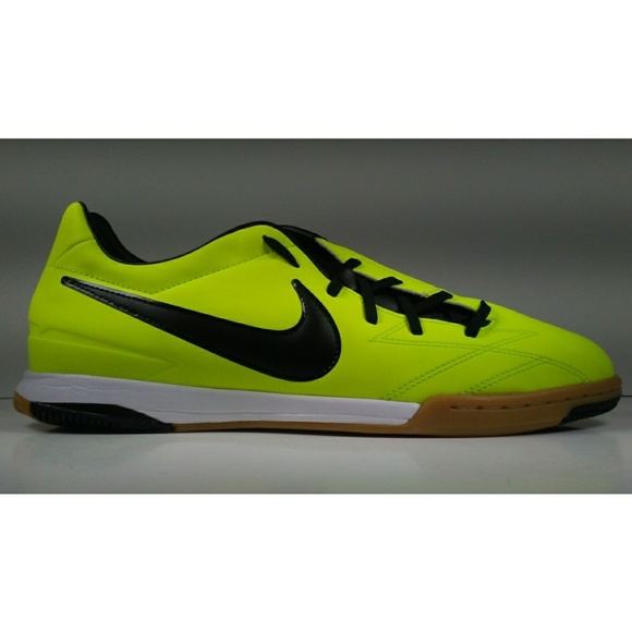 nike t90 2012